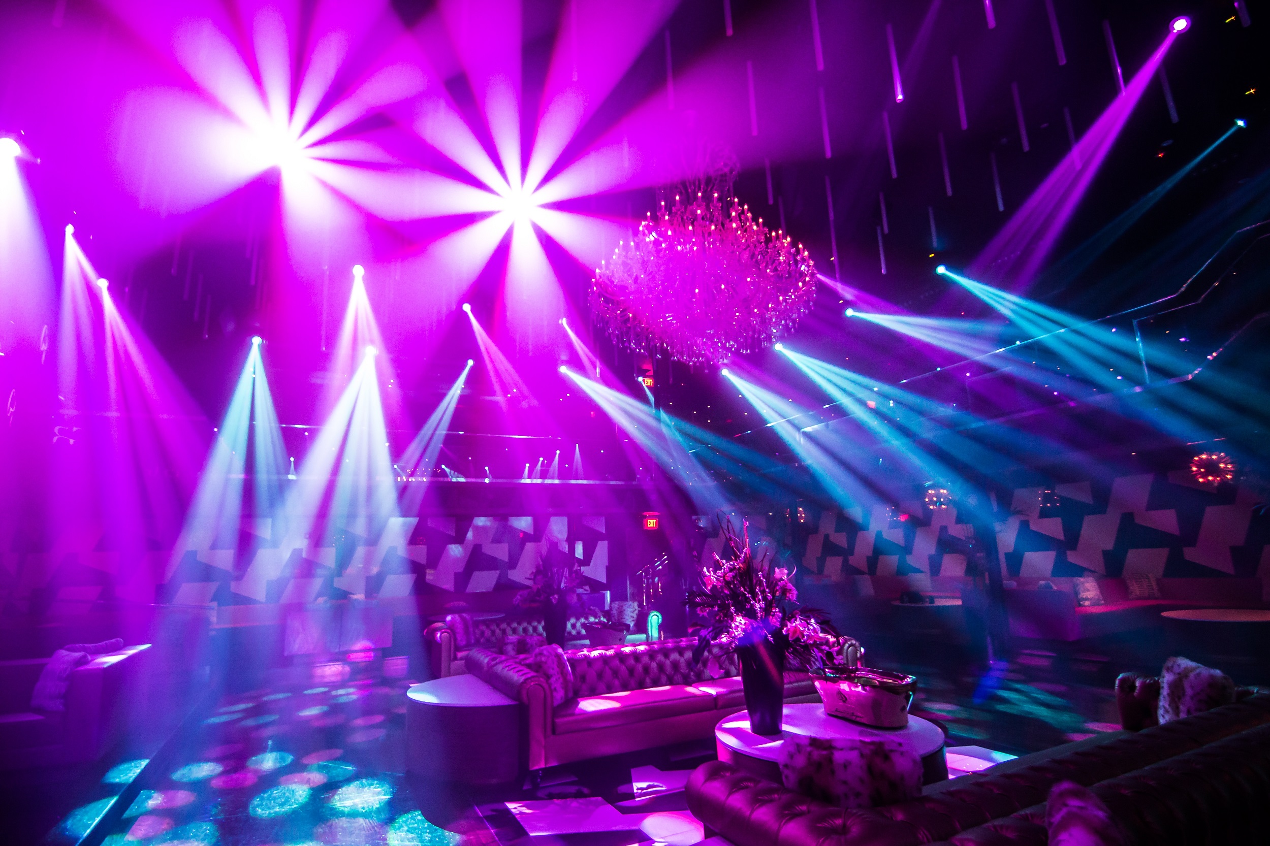 Elation Lighting Good As Gold At Exclusive Atlanta Nightclub
